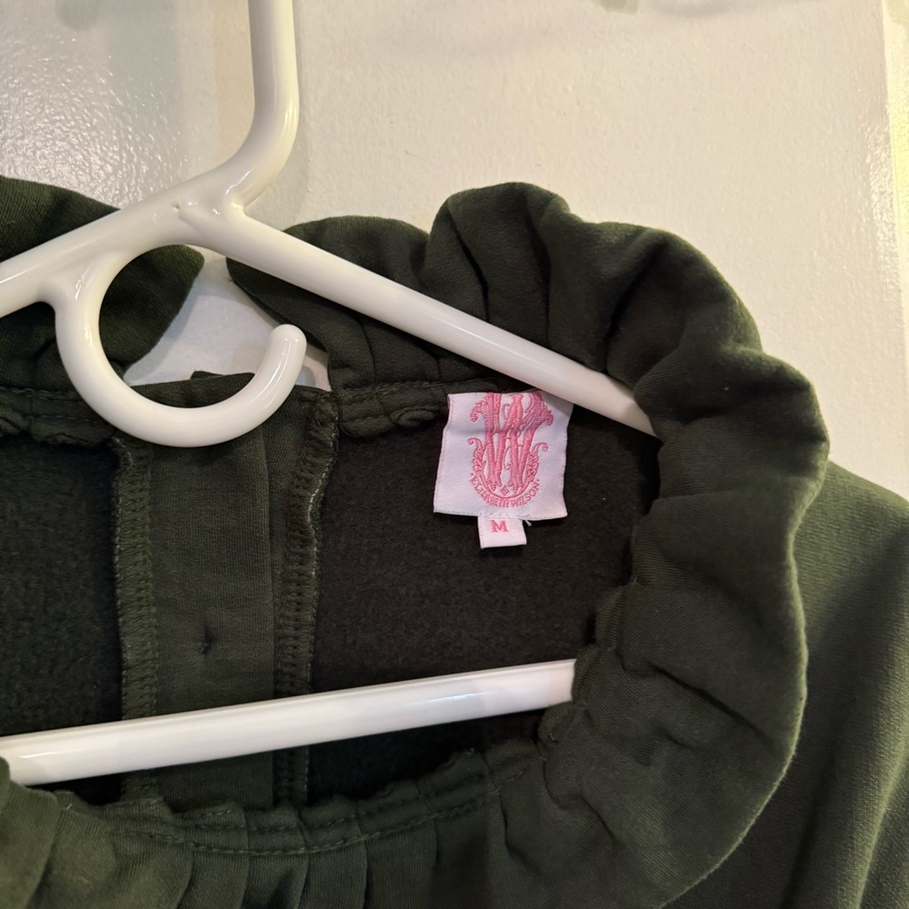 Elizabeth Wilson Design Mary Louise Sweatshirt Ruffle Olive Green Medium - Picture 4 of 10